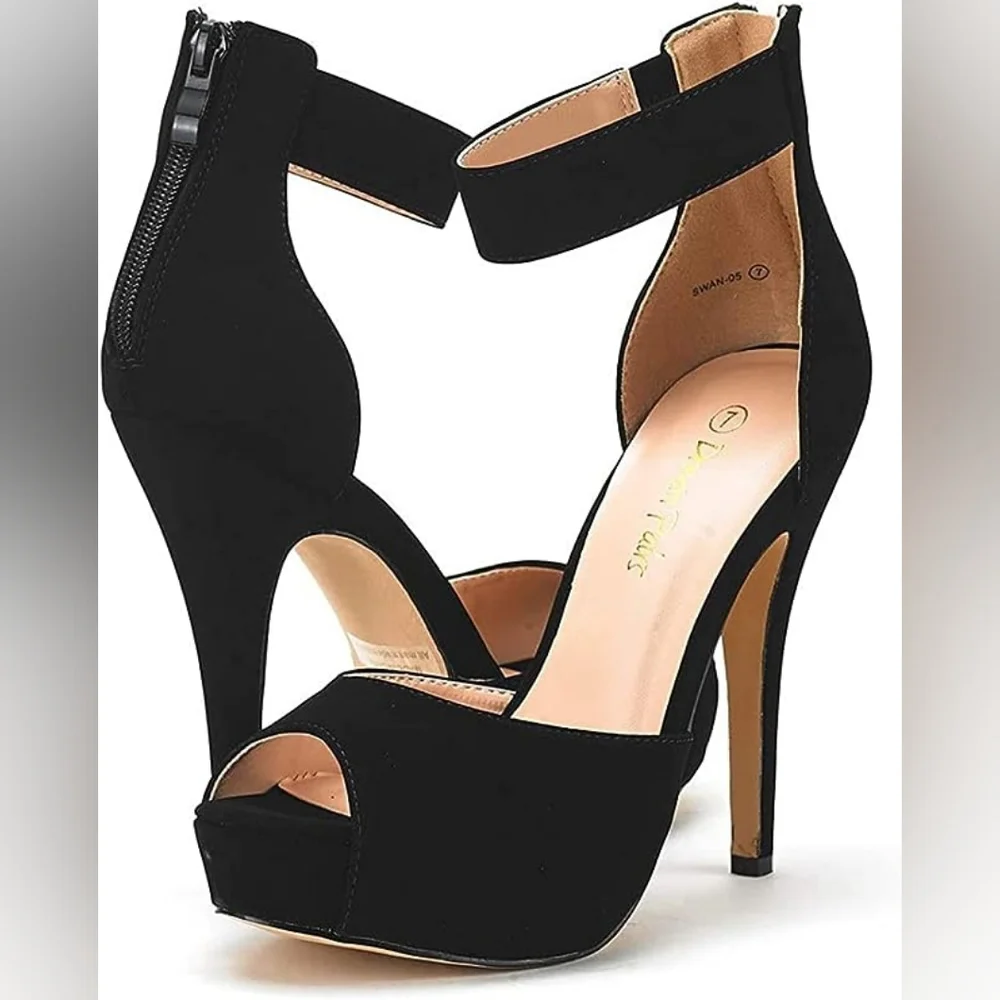 Black Platform pumps Open toe Ankle strap with back zipper! Size 7 NEW